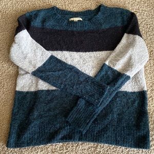 AE sweater